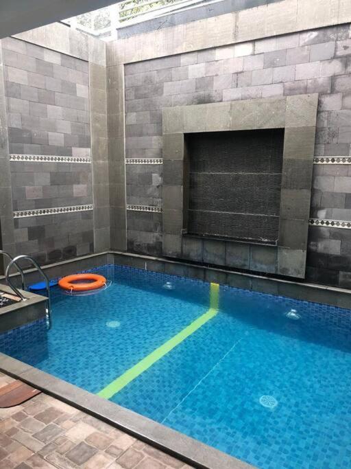 Schones Haus Private Pool & Netflix By Grorental Bandung Extérieur photo
